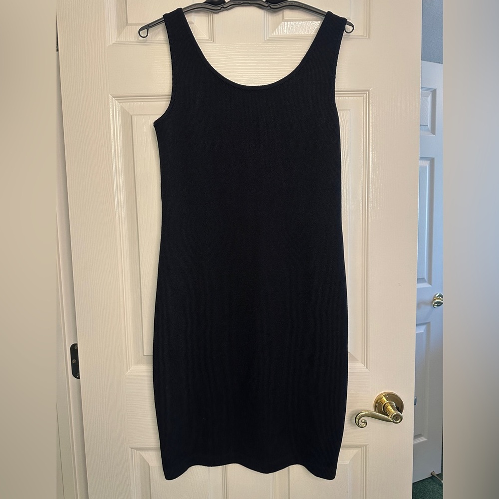 St John Elegant Black Sleeveless Dress - Size 8